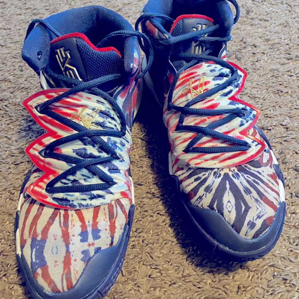 Mens Kyries